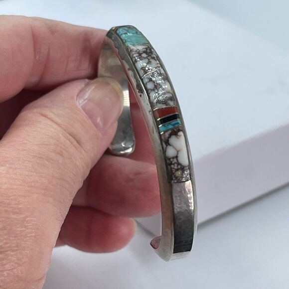 Navajo Artist Wilbur Muskett “Muskett Sterling“ Multistone thick silver cuff bra - Picture 3 of 14